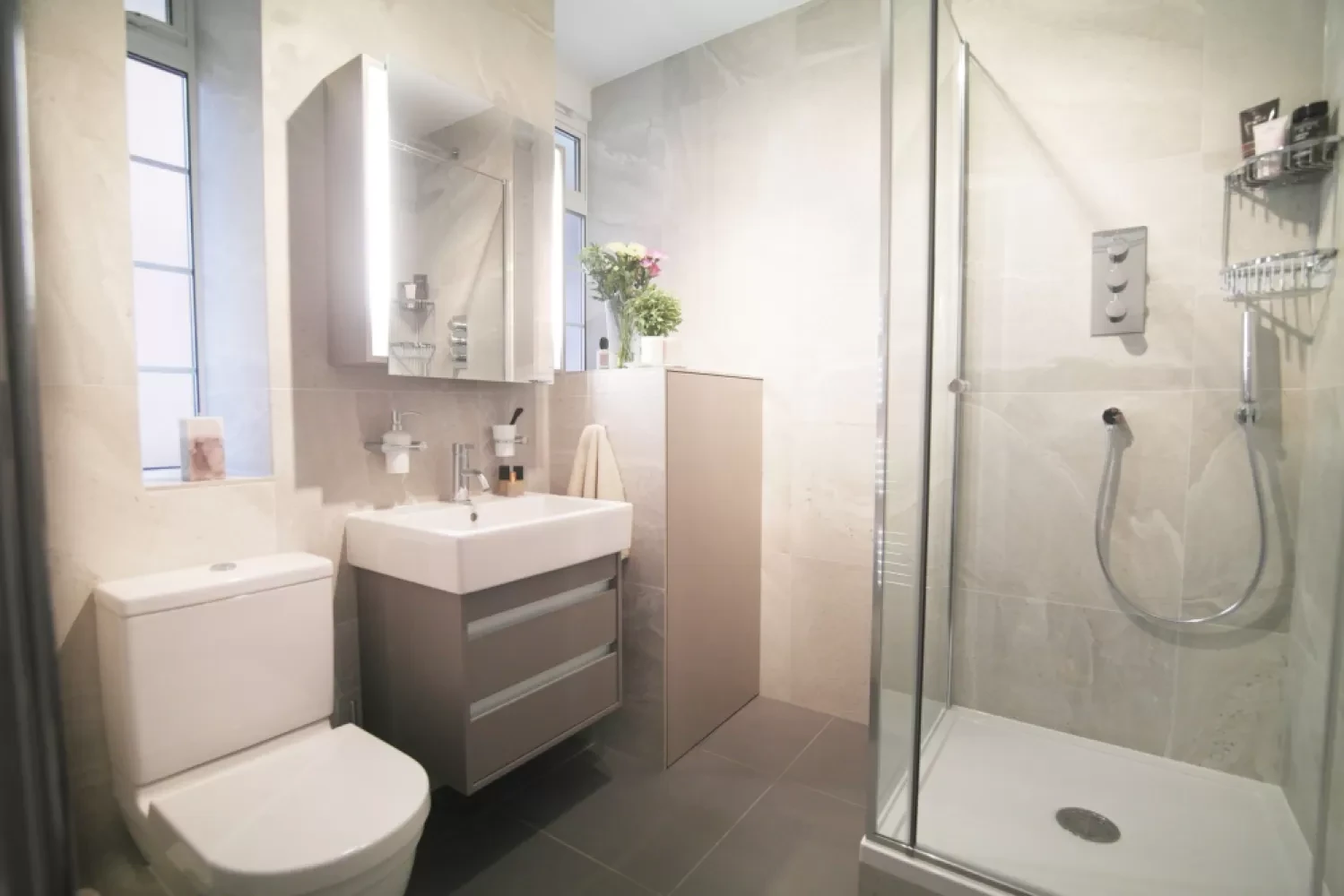 Duşakabin ve Banyo